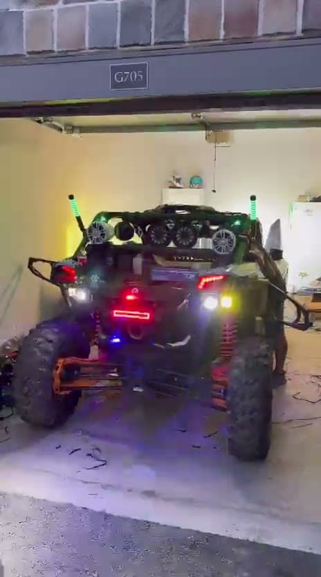 UTV speakers and RGB lights